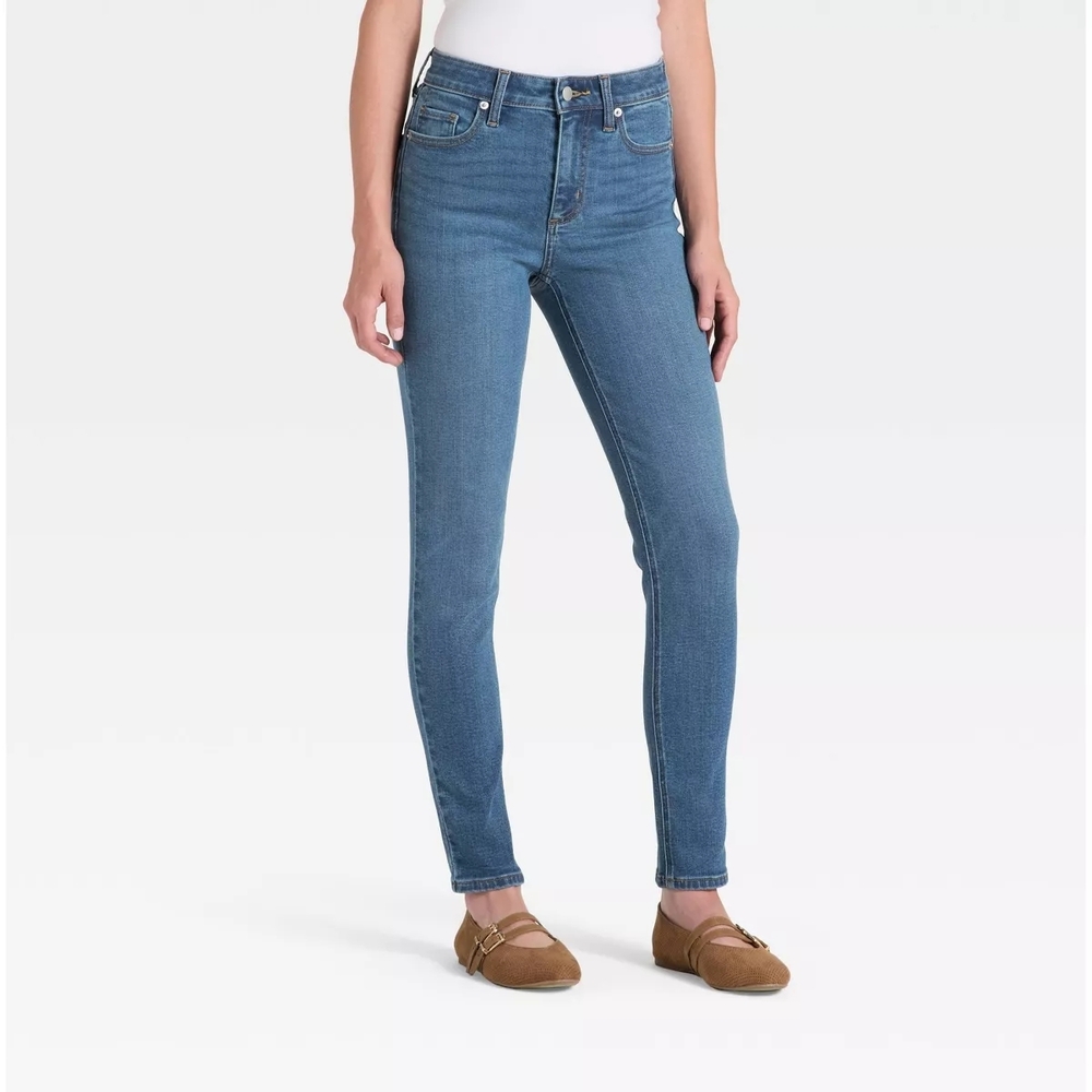 High-Waist Skinny Jeans in Classic Blue